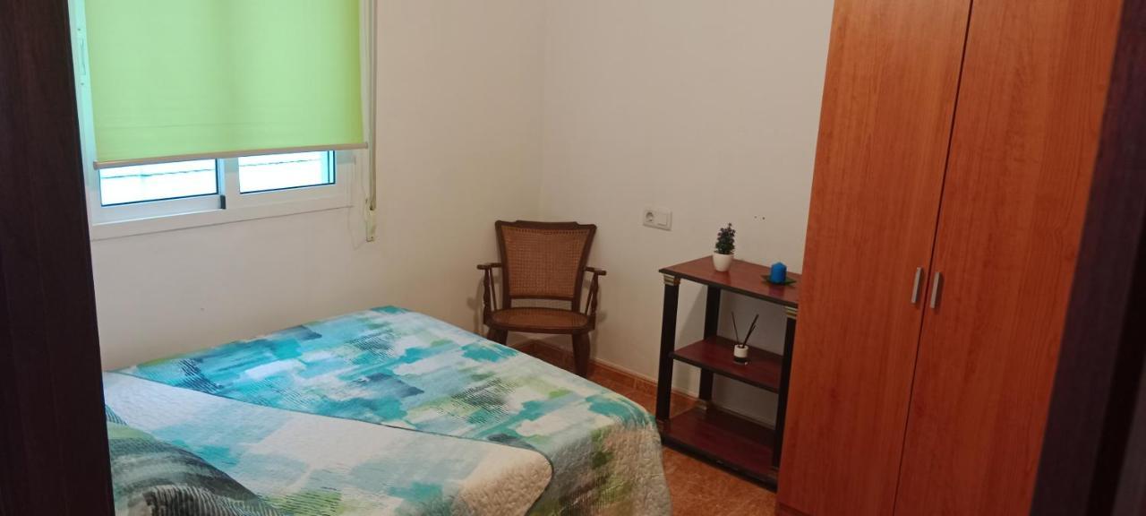 Vistas A La Pista De Atletismo Apartman Pontevedra Kültér fotó