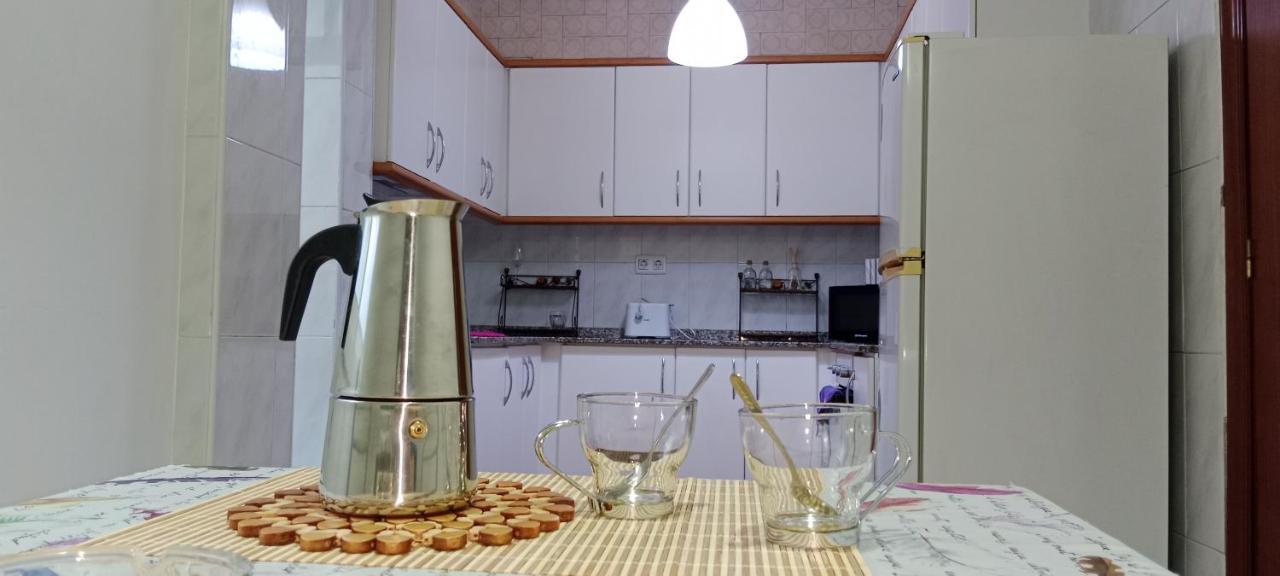 Vistas A La Pista De Atletismo Apartman Pontevedra Kültér fotó